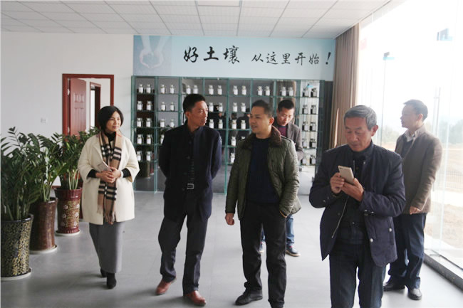閬中客戶來(lái)公司參觀考察