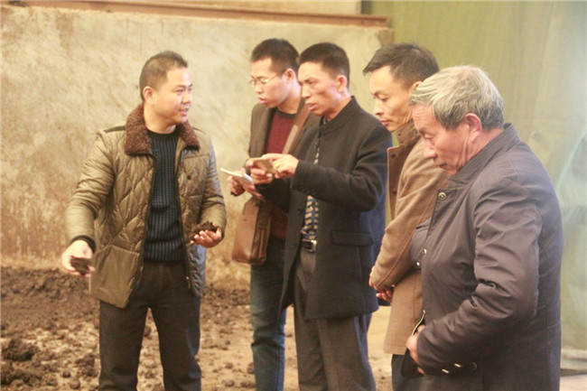 閬中客戶來(lái)公司參觀考察